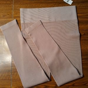 NWT Ribbed Legging